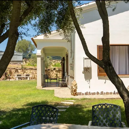 Villa House Sandalia 1 With Jacuzzi Olbia