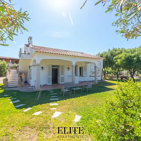 Luxury Oasis Pool & Jacuzzi Villa