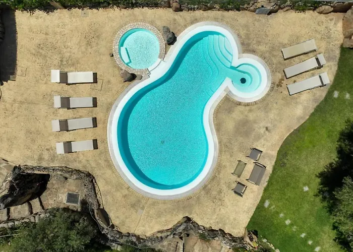 Villa Luxury Oasis Pool & Jacuzzi