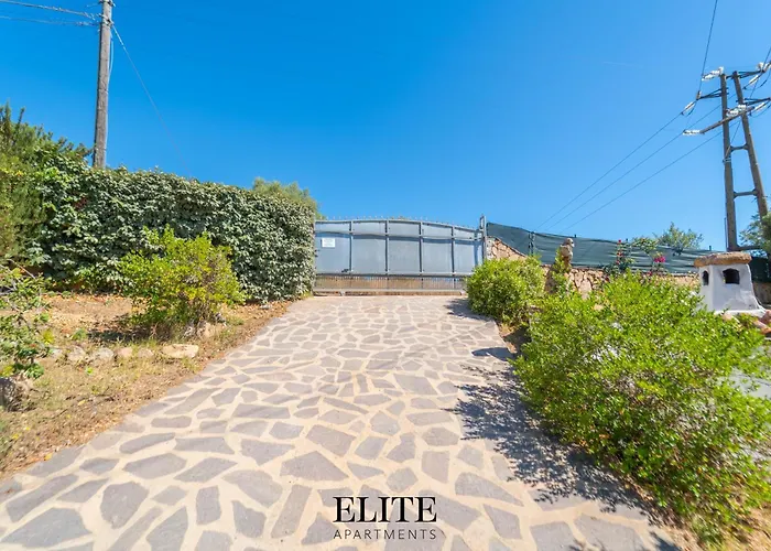 Luxury Oasis Pool & Jacuzzi * Olbia