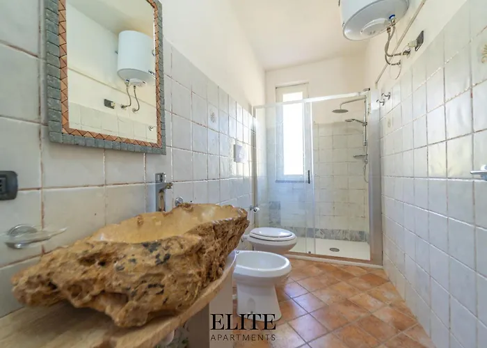 Luxury Oasis Pool & Jacuzzi Villa *