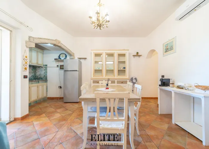 Luxury Oasis Pool & Jacuzzi Villa Olbia