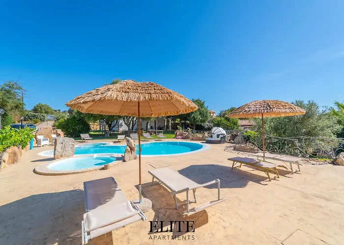 Villa Luxury Oasis Pool & Jacuzzi